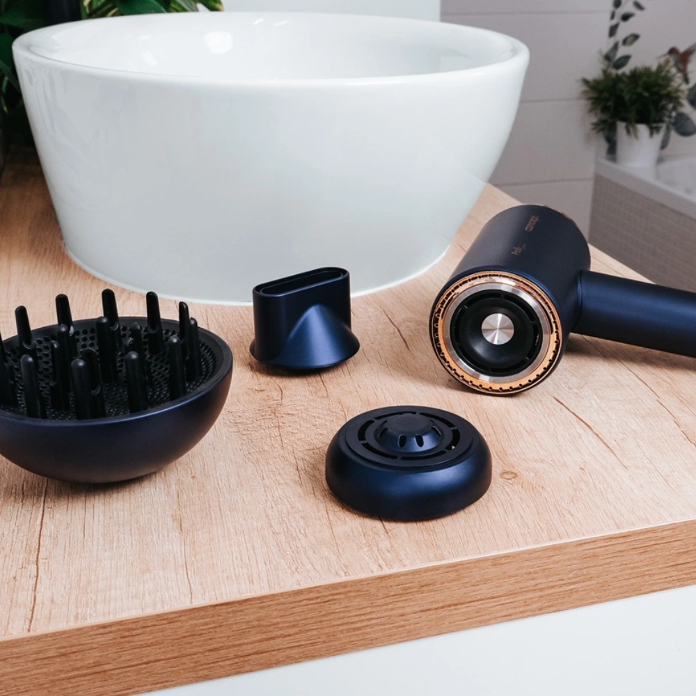 Plaukų džiovintuvas Concept VV8100 su aliejinės terapijos antgaliu