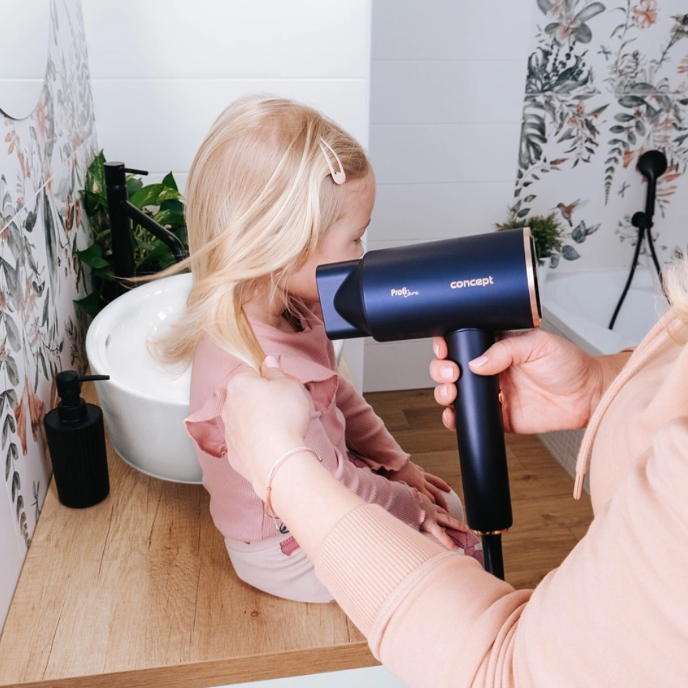 Plaukų džiovintuvas Concept VV8100 su aliejinės terapijos antgaliu