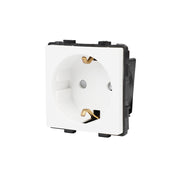 Įžemintas kištukinis lizdas baltas