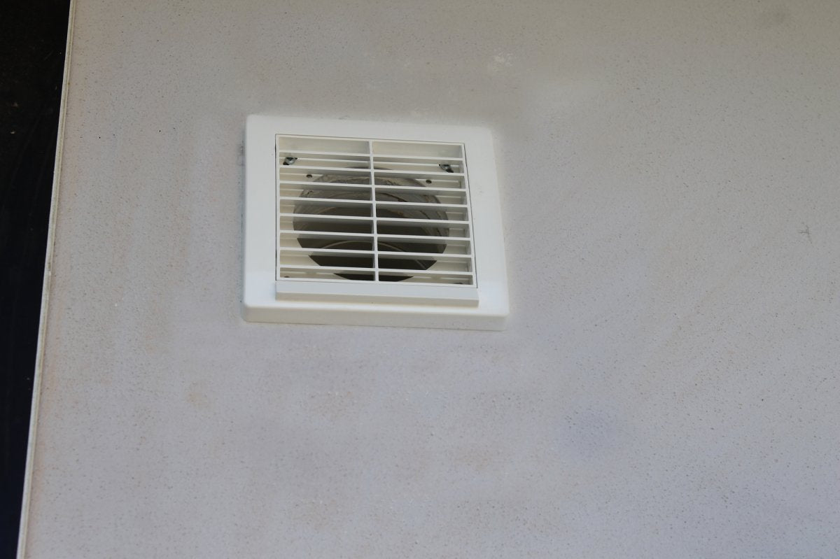 Sieninis mini rekuperatorius Aerauliqa Quantum HR 100 mm diametras